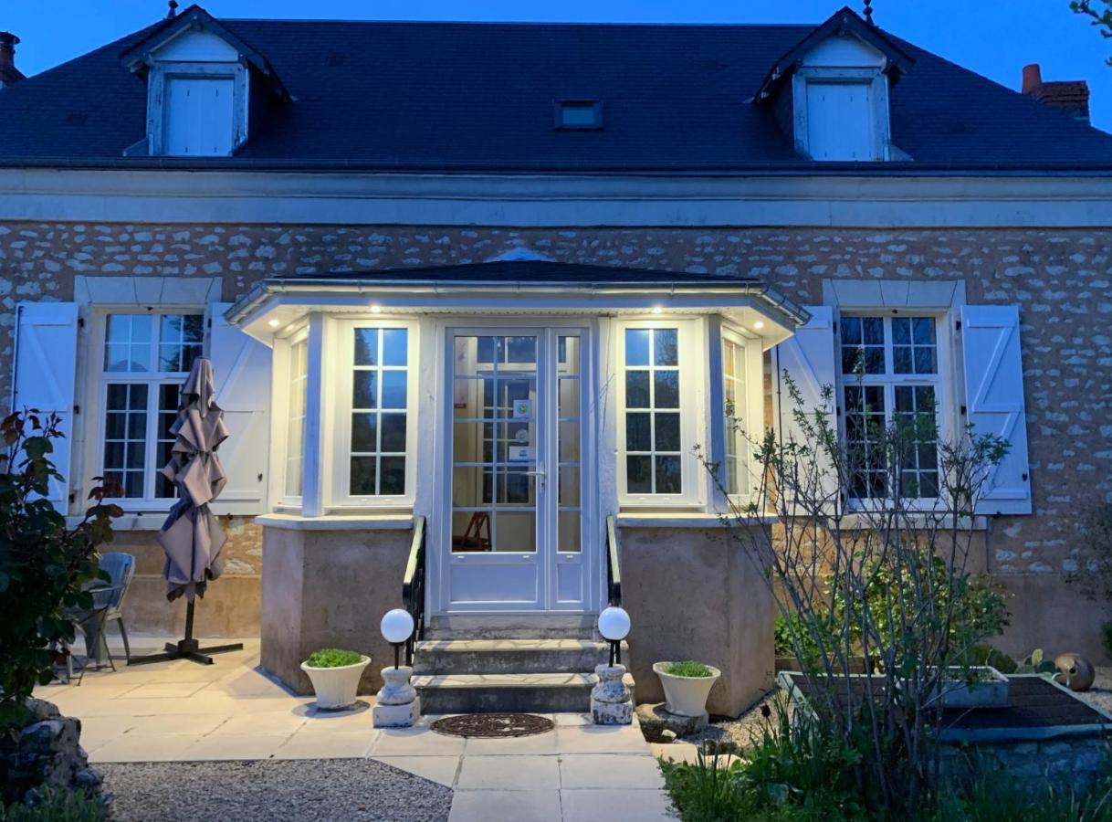 La Costonnerie Bed & Breakfast Leigne-sur-Usseau Exterior photo